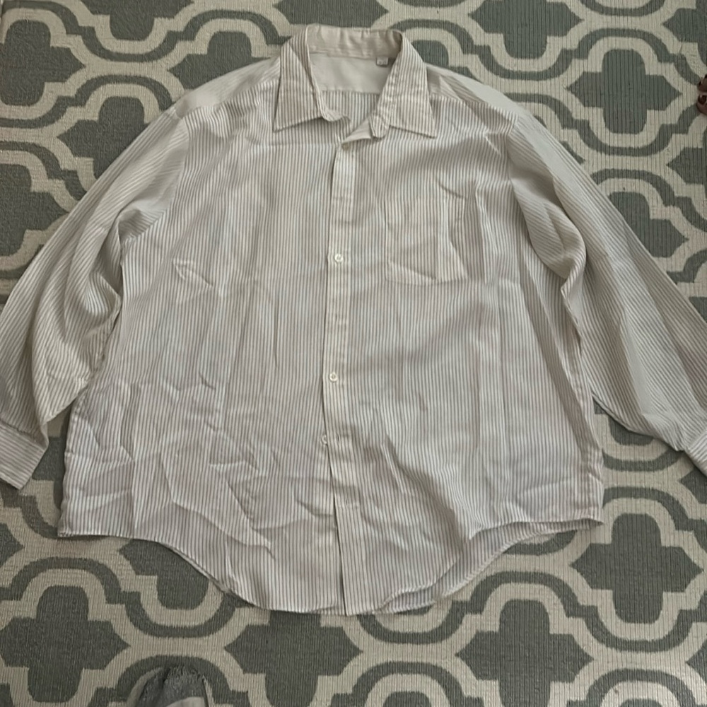Vintage extra large tan button down shirt in great condition